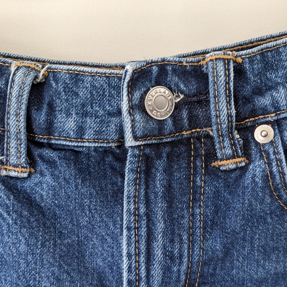 Everlane W Relaxed Short - Picture 3 of 6